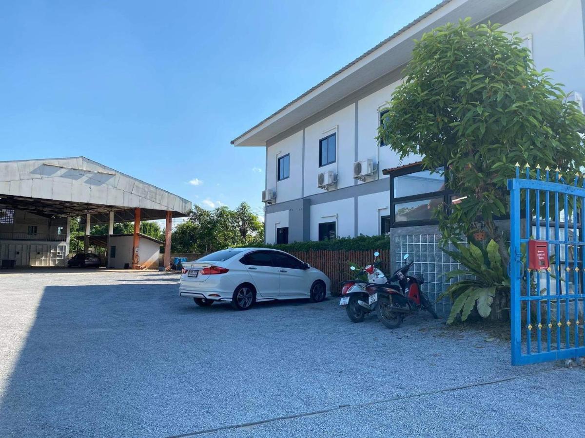 Yoji House And Cafe Hostel Ban Wiang Exterior foto